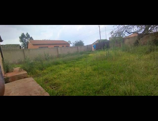 2 BEDROOM HOUSE FOR SALE IN DAVEYTON CENTRAL